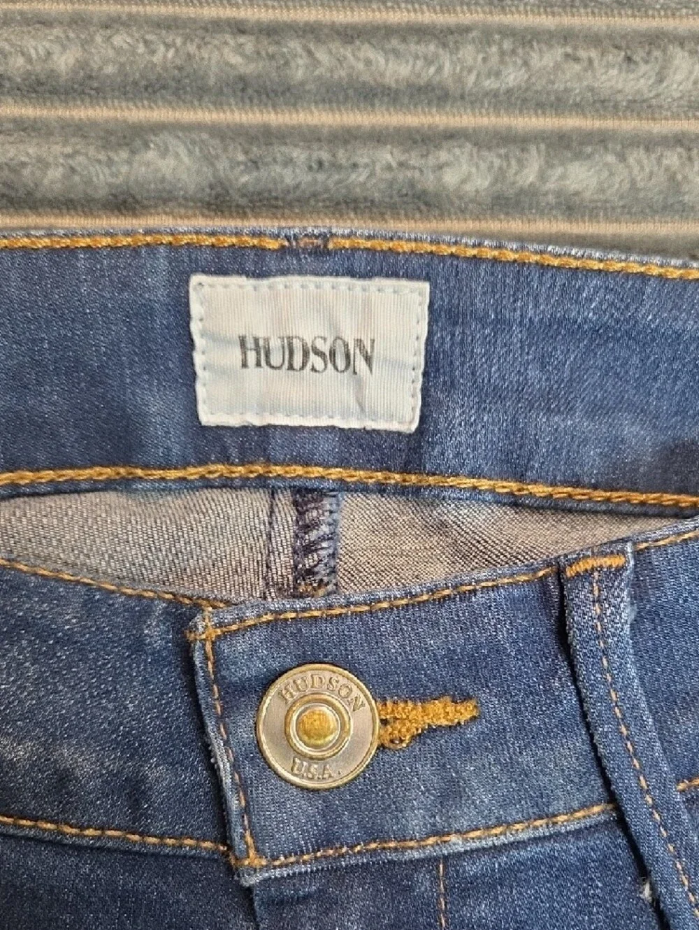 Hudson Jeans Indigo Cropped Denim Shorts with Side Slits